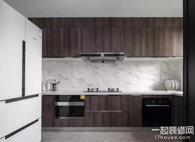 137平的现代简约风三居室,华丽优雅而又有档次的家 137平的现代简约风三居室,华丽优雅而又有档次的家